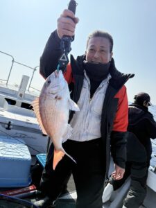 ブリ不在でタイラバへ！良型トラフグ＆根魚でお土産確保