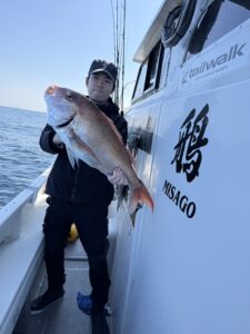 85.5cmの超特大真鯛降臨！玄界灘タイラバで大鯛ラッシュ【乗っ込み開幕】