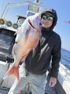 82cmの巨鯛降臨！玄界灘タイラバで「乗っ込み」の気配【大鯛ラッシュ】