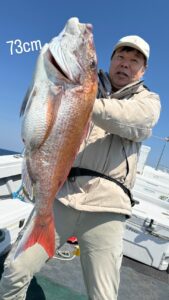 82cmの巨鯛降臨！玄界灘タイラバで「乗っ込み」の気配【大鯛ラッシュ】