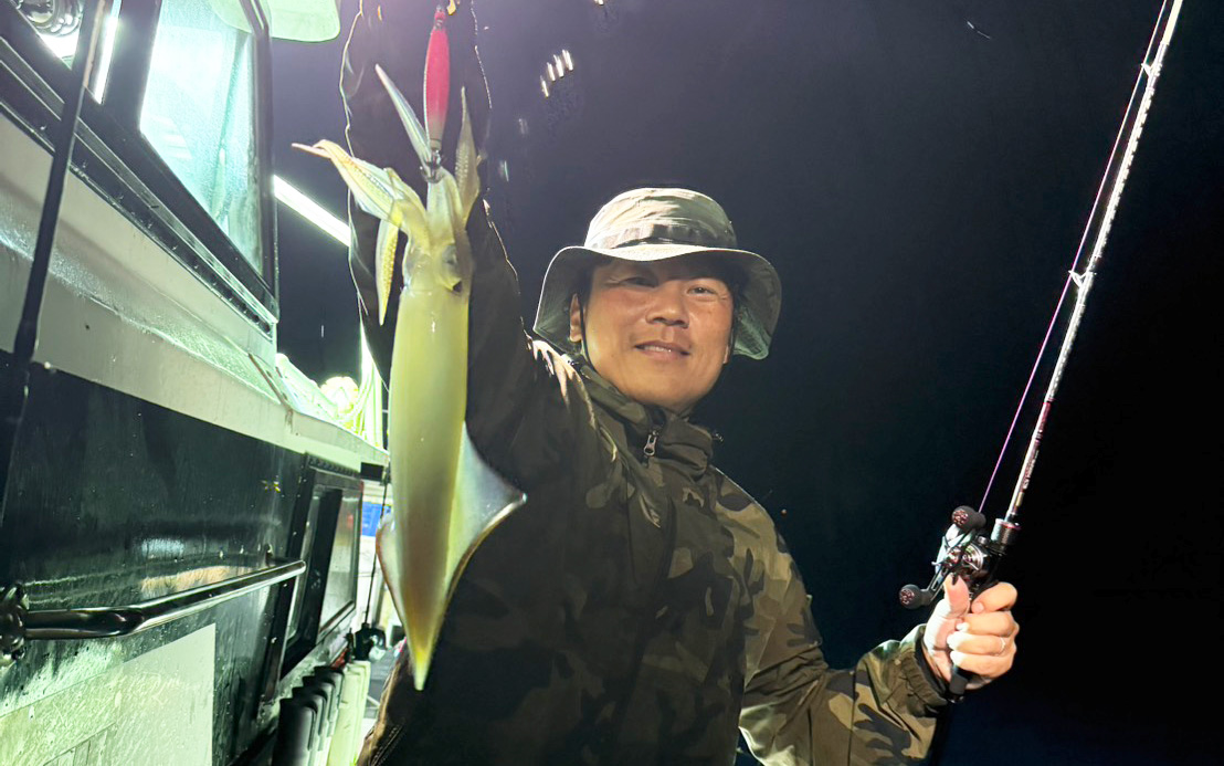 潮の変わり目で良型がヒットするも前日に続きサバの群れに苦戦