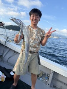 パターン攻略でF5・F4連発！夏の博多湾タチウオ釣り本格開幕！