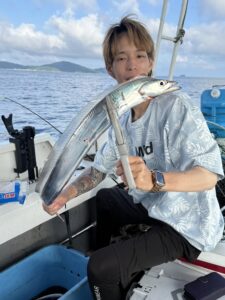 パターン攻略でF5・F4連発！夏の博多湾タチウオ釣り本格開幕！