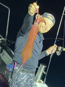 満月の夜は釣果に影響？玄界灘の夜焚きイカ釣り