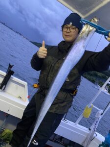 博多湾の太刀魚釣りで50本超え！朝マズメの好スタート