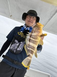 鳥山で爆釣！近海ジギング：良型ヤズと8kgヒラマサ