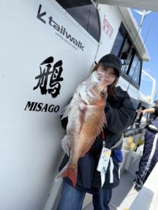ベタ凪の玄界灘でタイラバ、初心者が72cm含む真鯛6枚！