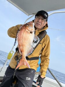 GWの近海タイラバで、鵃レコード更新の真鯛86cm！