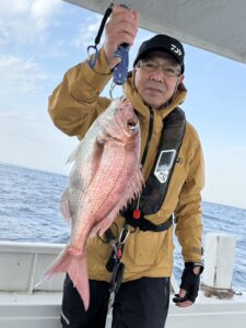 GWの近海タイラバで、鵃レコード更新の真鯛86cm！