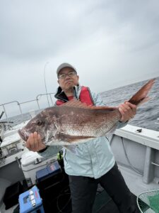 GW最終日、玄界灘タイラバで、83cm・74cmの巨大真鯛！