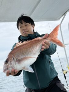 GW最終日、玄界灘タイラバで、83cm・74cmの巨大真鯛！
