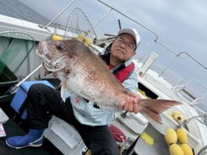 GW最終日、玄界灘タイラバで、83cm・74cmの巨大真鯛！