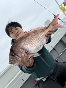 GW最終日、玄界灘タイラバで、83cm・74cmの巨大真鯛！