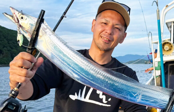 博多湾でタチウオ数釣り好調！F5サイズも登場