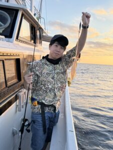 良型多め！ダブルヒット連発の夜焚きイカ釣り