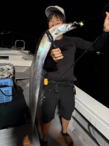 餌の工夫で差が出る！博多湾タチウオ釣りでドラゴン級ヒット！