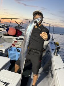 餌の工夫で差が出る！博多湾タチウオ釣りでドラゴン級ヒット！