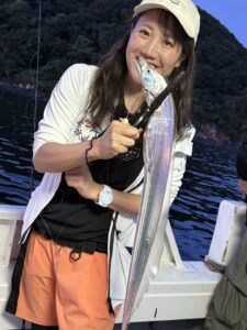 餌の工夫で差が出る！博多湾タチウオ釣りでドラゴン級ヒット！