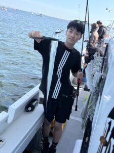 餌の工夫で差が出る！博多湾タチウオ釣りでドラゴン級ヒット！