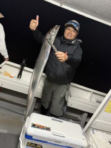 博多湾タチウオ釣りは朝イチが勝負！