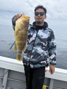 SLJで73cmの巨大真鯛！大移動からの真鯛連発！