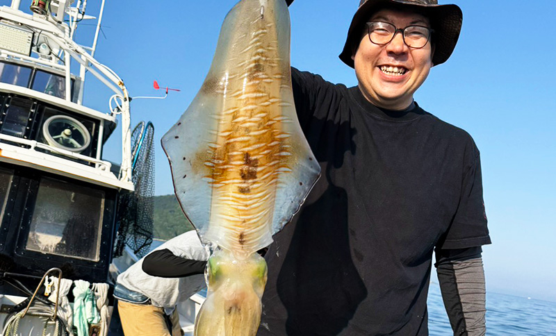 潮通しの良さそうなポイントで、アオリイカ1.9キロ！