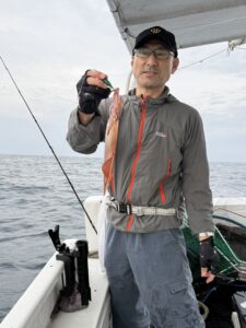 玄界灘のイカメタル!ポイント移動で良型連発のトップ60杯超え