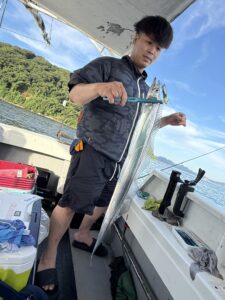 【博多湾タチウオ】今期の夏シーズン開幕!釣りガール「あんにょん」ちゃん参戦