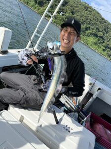 【博多湾タチウオ】今期の夏シーズン開幕!釣りガール「あんにょん」ちゃん参戦