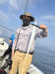 朝イチのチャンスにF5ドラゴン出現!テクニカルな博多湾タチウオ釣り