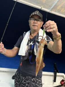 状況渋めから一転！潮が動いてパラソル級の良型連発