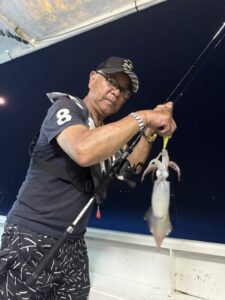 状況渋めから一転！潮が動いてパラソル級の良型連発