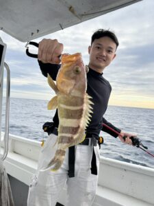 潮変わりのポイント移動で2.7kgの良型真鯛！多彩な魚種が揃ったタイラバ釣行