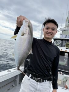 潮変わりのポイント移動で2.7kgの良型真鯛！多彩な魚種が揃ったタイラバ釣行