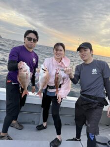 二枚潮に苦戦もポイント移動で良型真鯛が連続ヒット